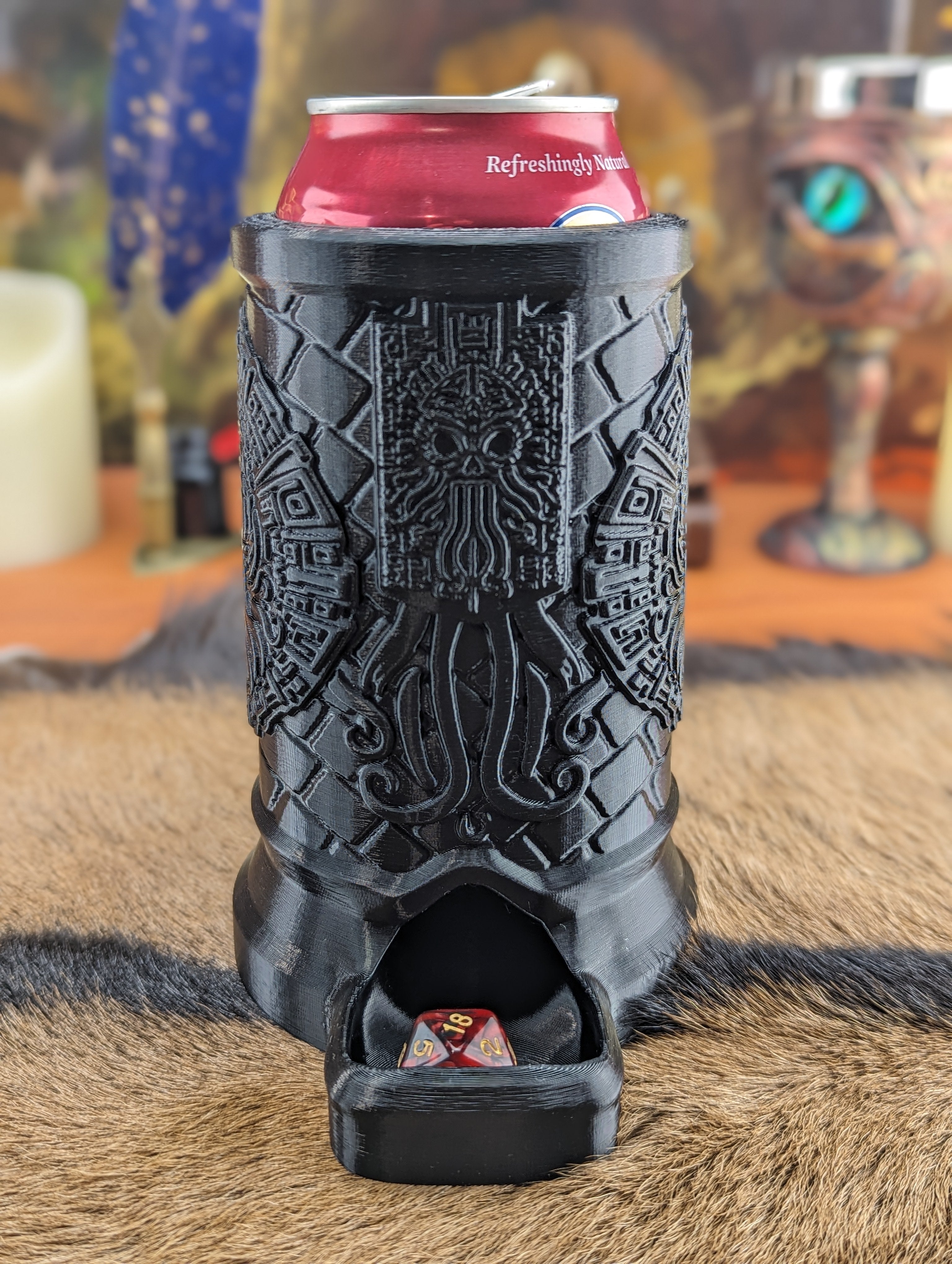 Can Holding Dice Tower Mug - Cthulhu Crest