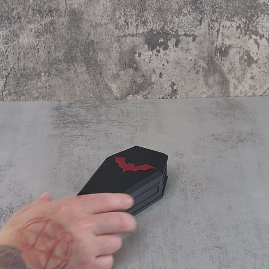 Video: opening the coffin dice vault's magnetic lid